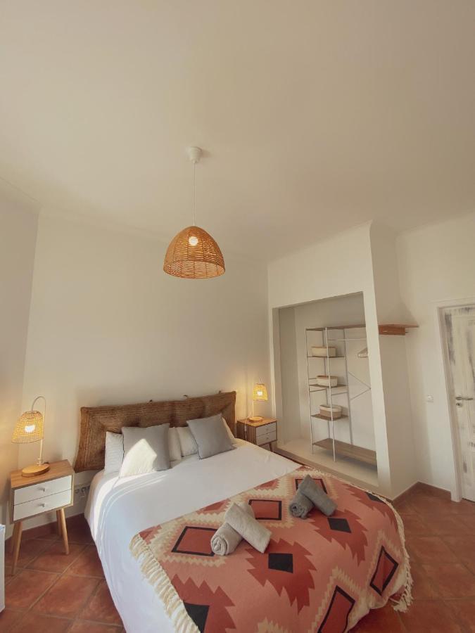 The Lighthouse Hostel Arrifana อัลเจซูร์ ภายนอก รูปภาพ