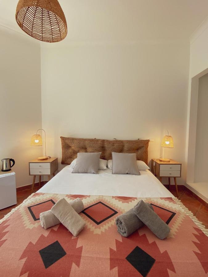 The Lighthouse Hostel Arrifana อัลเจซูร์ ภายนอก รูปภาพ